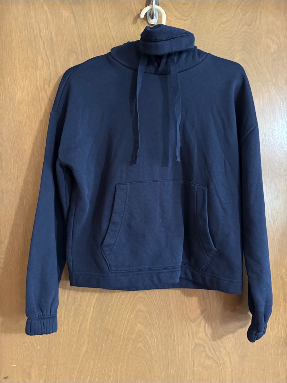 Women’s Banana Republic Cropped Navy Pullover Hoodie Sweatshirt